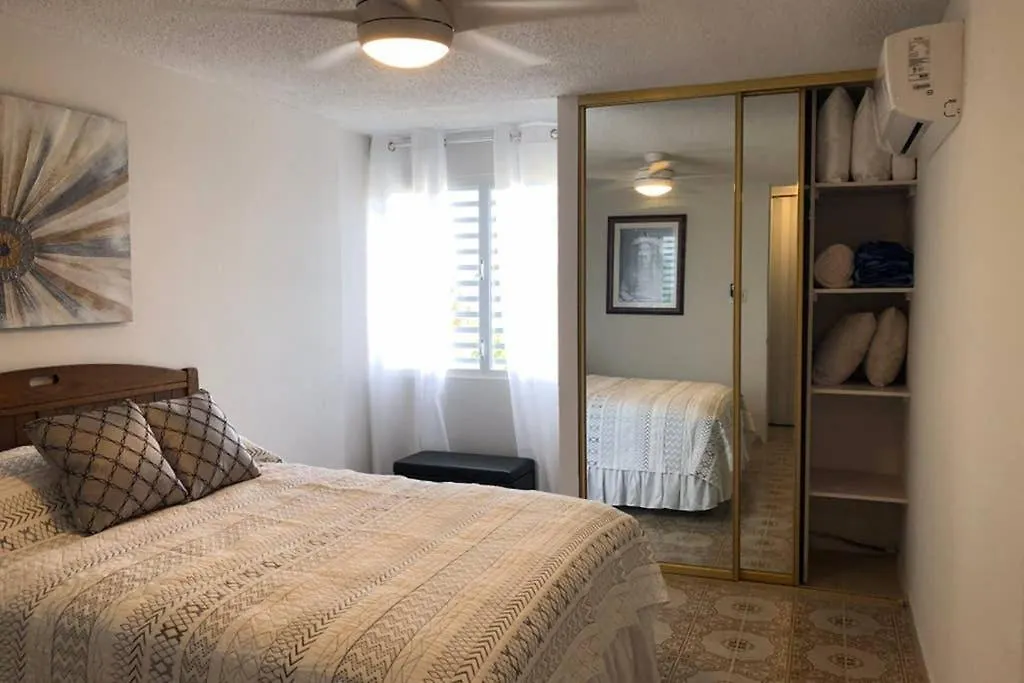 ルキリョPlaya Azul Beach Towerアパートメント プエルトリコ